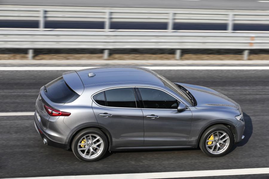  Alfa Romeo Stelvio (949) 2017 года  (WW) (фото 28 из 114)